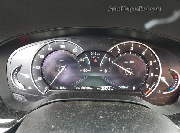 WBAJA7C33HWA70875 2017 BMW 5 SERIES Black Вид щитка приладів