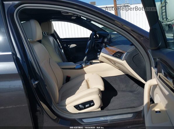 WBAJA9C05LCD36361 2020 BMW 5 SERIES Black Front interior view