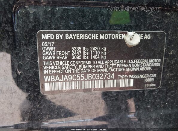 WBAJA9C55JB032734 2018 BMW 5 SERIES Black ძრავის განყოფილების ხედი
