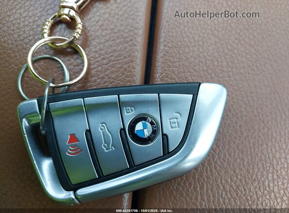WBAJR3C01LWW69450 2020 BMW 5 SERIES White Առջևի վահանակի տեսք