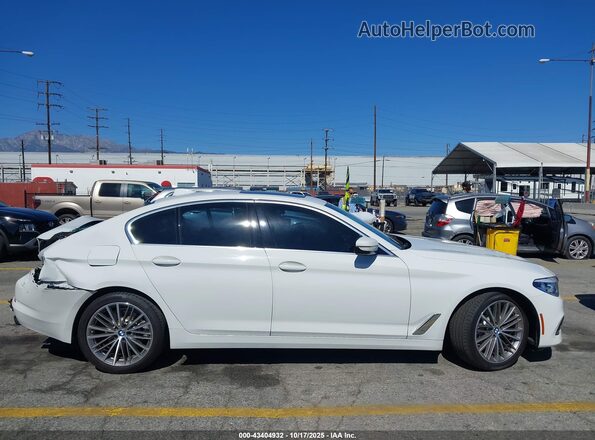 WBAJR3C0XLWW77921 2020 BMW OTHER White 