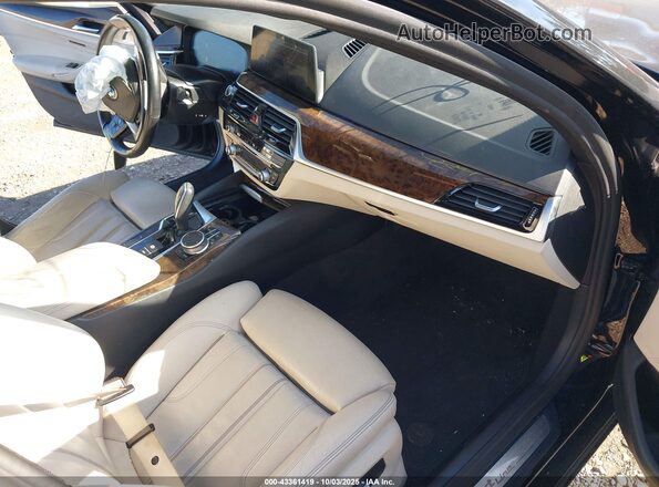 WBAJS3C08LWW70504 2020 BMW 5 SERIES Black Вид салону спереду