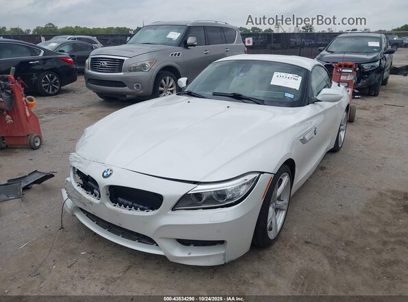 WBALM7C50GJ799314 2016 BMW Z4 Белый Передняя левая четверть