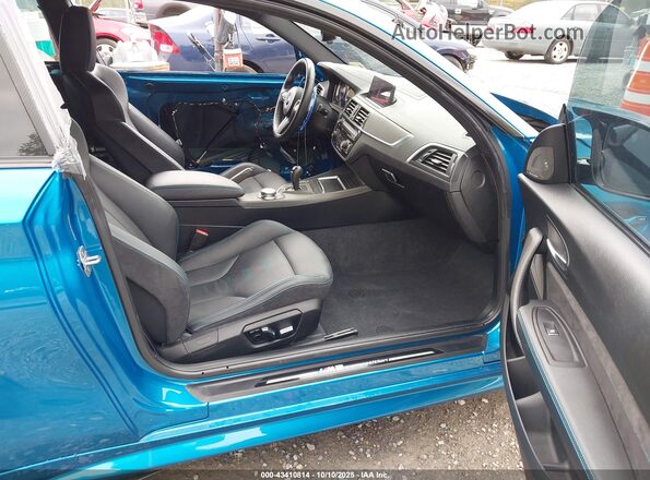 WBS2U7C04L7E15606 2020 BMW M2 Синий Вид салона спереди