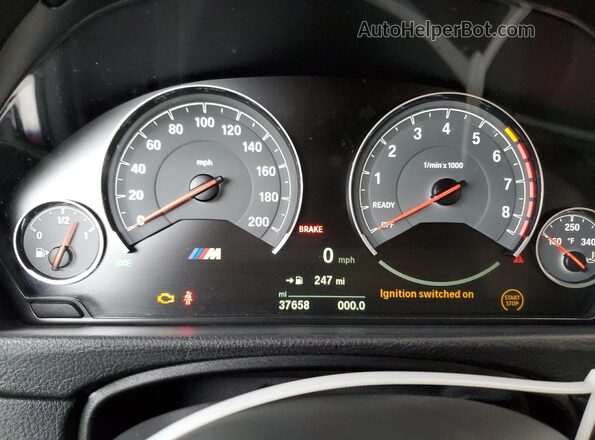 WBS3R9C53HK709559 2017 BMW M4 White Вид щитка приладів