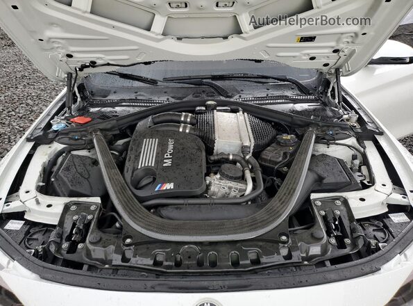 WBS3R9C53HK709559 2017 BMW M4 White Вид задньої частини салону