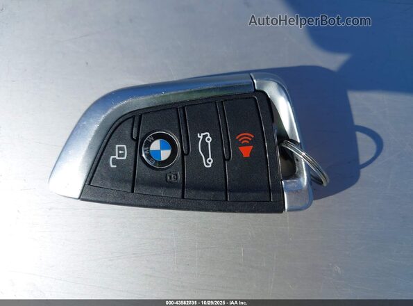 WBS43AY00NFM14007 2022 BMW M3 Blue Առջևի վահանակի տեսք