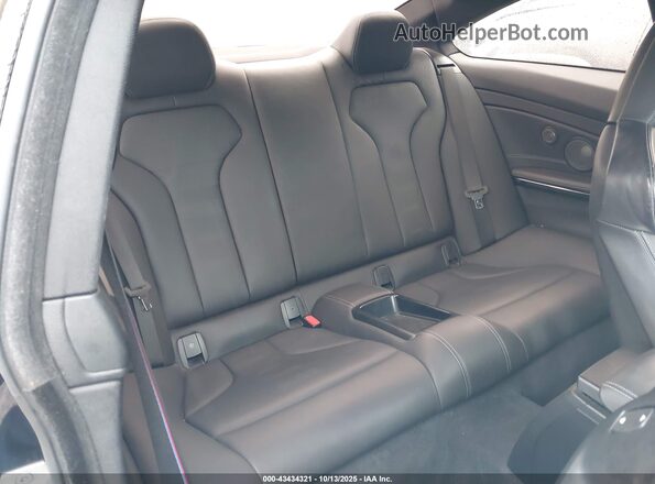 WBS4Y9C5XJAC86775 2018 BMW M4 Black Вид наклейки з VIN-кодом