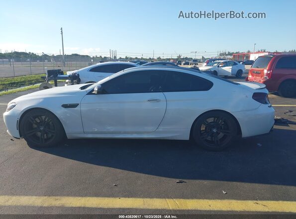 WBS6J9C56GD934694 2016 BMW M6 White Vista interior trasera