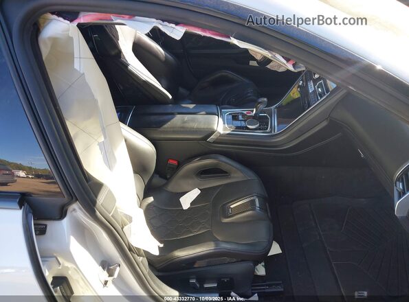 WBSGV0C01NCH51248 2022 BMW M8 White Front interior view