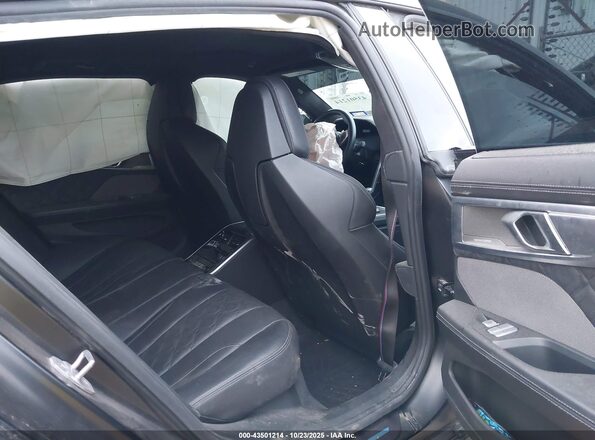 WBSGV0C01PCK98409 2023 BMW M8 Черный Вид наклейки с VIN-кодом