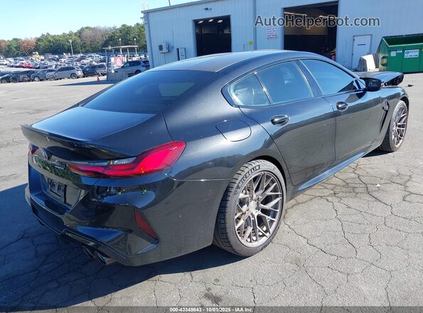 WBSGV0C09MCF13517 2021 BMW M8 Black Rear right