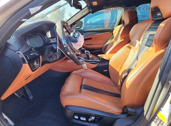 WBSJF0C51JB283775 2018 BMW M5 Gray Вид салону спереду