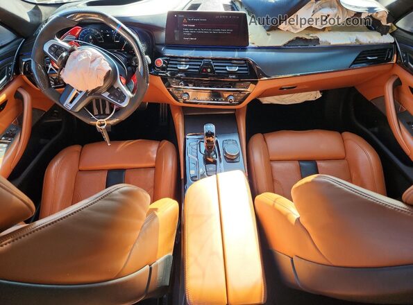 WBSJF0C51JB283775 2018 BMW M5 Gray Вид панелі приладів