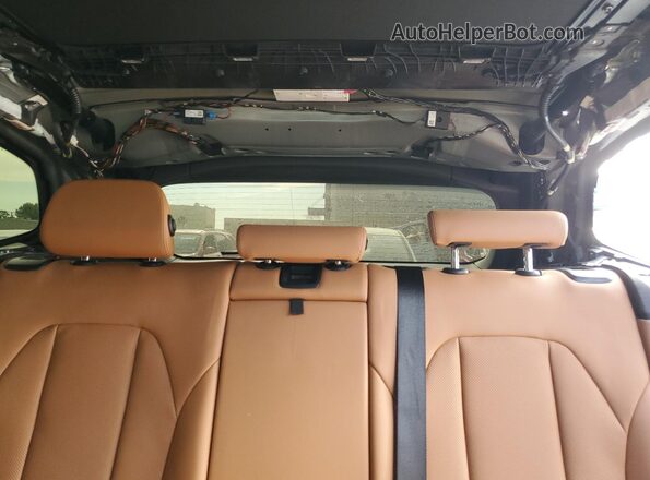 WBX47DP02RN271221 2024 BMW X3 Black Vista de los asientos traseros