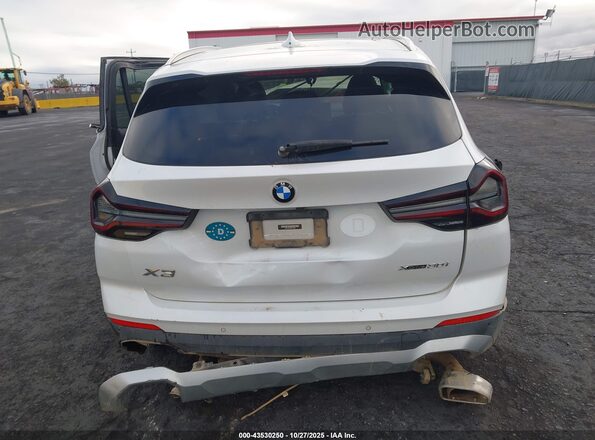 WBX57DP08PN216239 2023 BMW X3 White Vista interior de 360 grados