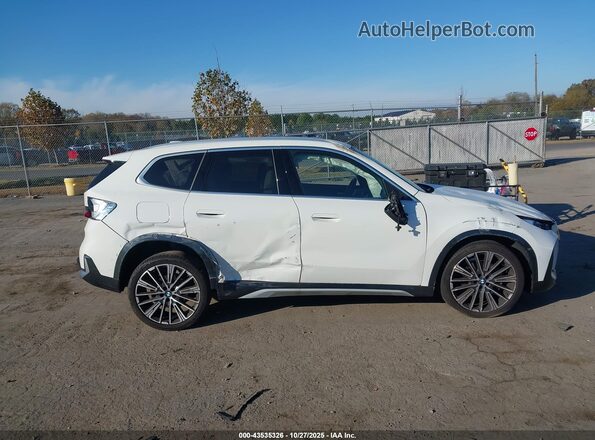 WBX73EF03S5048871 2025 BMW X1 White Rear interior view