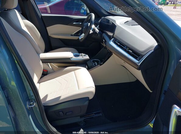 WBX73EF05R5Y42670 2024 BMW X1 Синий Вид салона спереди
