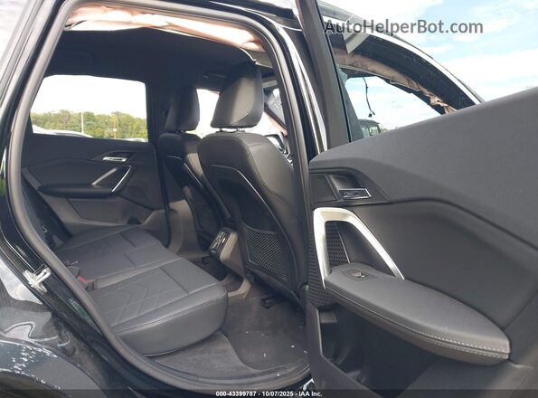 WBX73EF07R5Y42167 2024 BMW X1 Black Вид наклейки з VIN-кодом