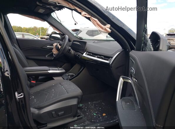 WBX73EF07R5Y42167 2024 BMW X1 Black Вид салону спереду