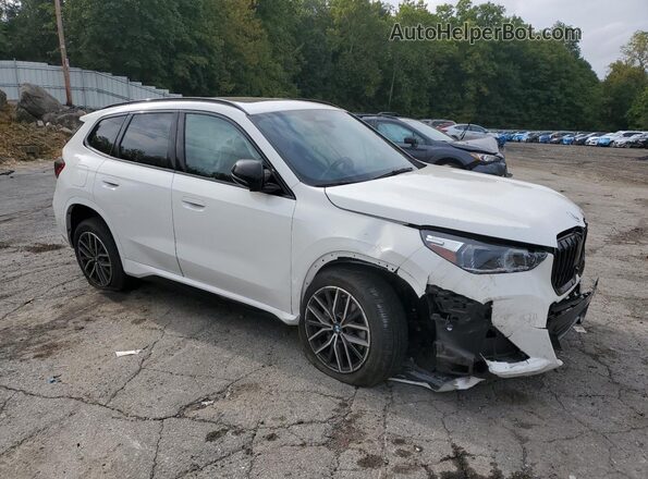 WBX73EF09P5W21036 2023 BMW X1 White Przód prawy