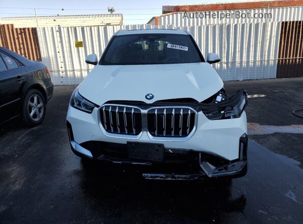 WBX73EF09T5409344 2026 BMW X1 Белый Вид наклейки с VIN-кодом