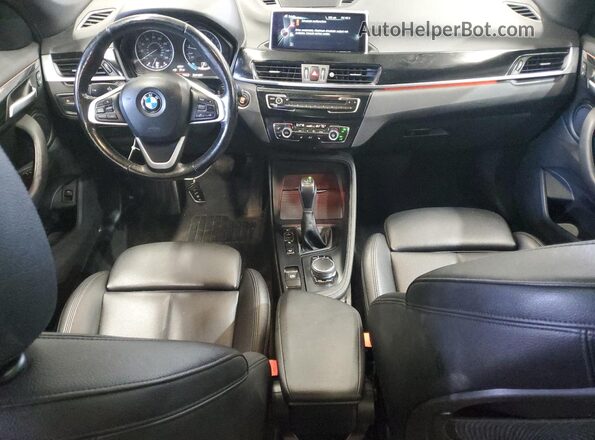 WBXHT3C38H5F84959 2017 BMW X1 Silver 
