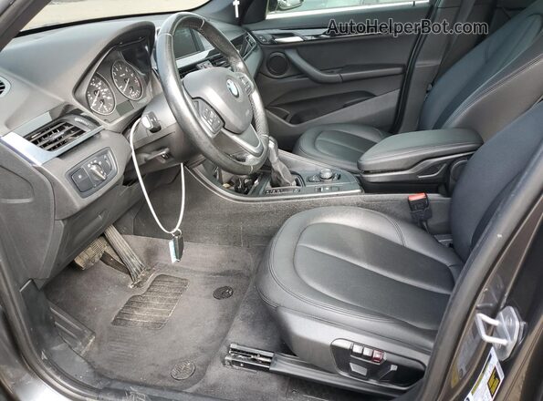 WBXHT3C38J5K22858 2018 BMW X1 Gray 