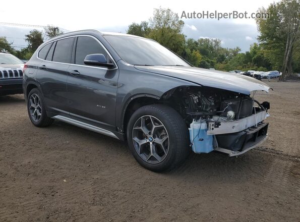 WBXHT3C38J5K22858 2018 BMW X1 Gray 