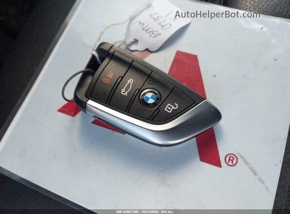 WBXHT3C3XJ5L30737 2018 BMW X1 White Вид панелі приладів