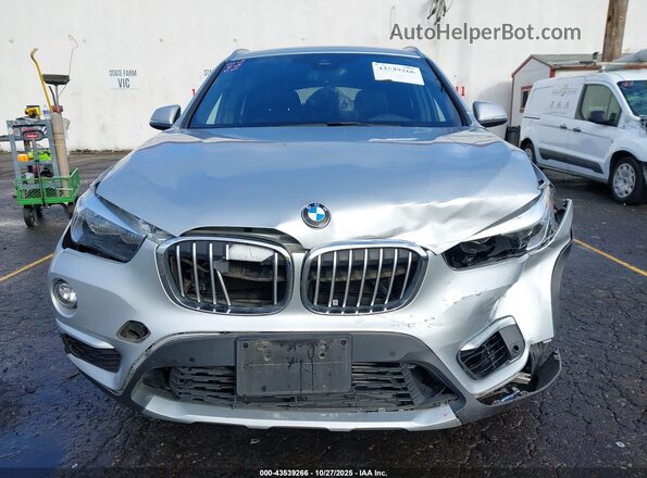 WBXHT3C58K5L38659 2019 BMW X1 Gray Вид щитка приладів