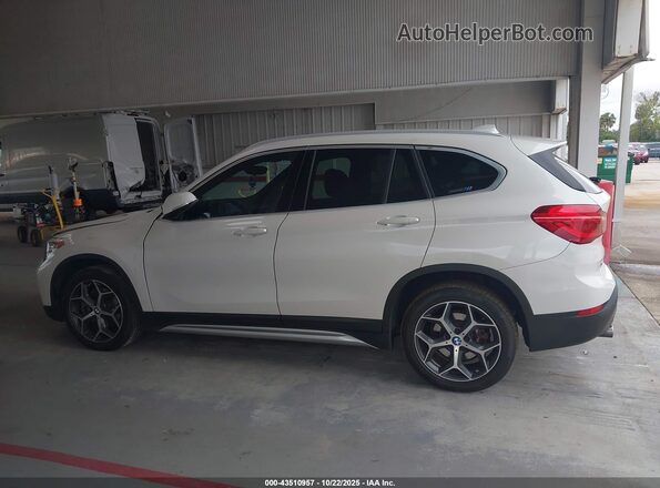 WBXHT3C58K5L89689 2019 BMW X1 White 