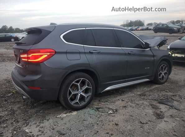 WBXHU7C33HP924704 2017 BMW X1 Gray Tył prawy