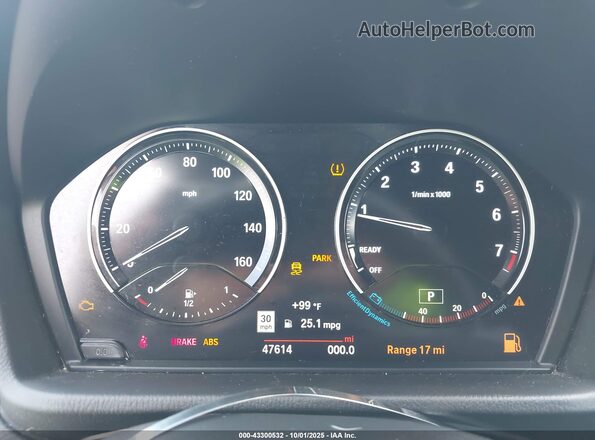 WBXJG7C01L5R71958 2020 BMW X1 Black Widok tylnych siedzeń