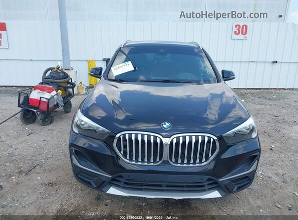 WBXJG7C01L5R71958 2020 BMW X1 Black Widok zestawu wskaźników