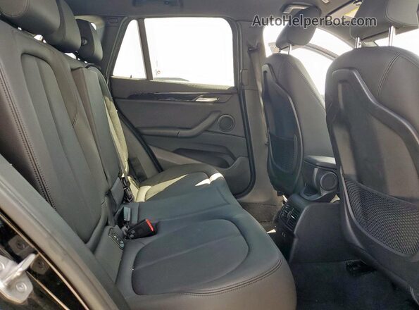 WBXJG7C09M5S35268 2021 BMW X1 Черный Вид задних сидений