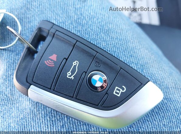 WBXJG9C01L5R31648 2020 BMW X1 Black Առջևի վահանակի տեսք