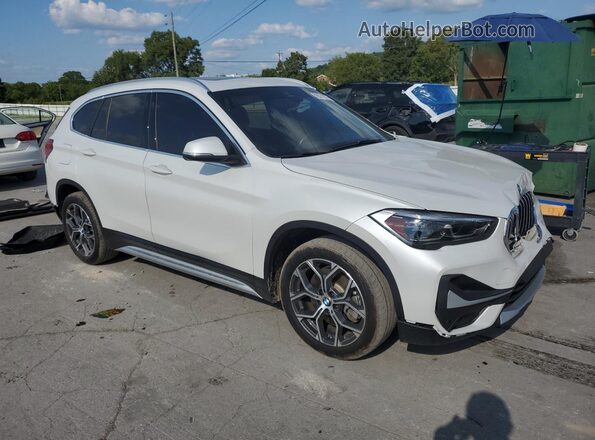 WBXJG9C07M5S14530 2021 BMW X1 Белый Передняя правая четверть