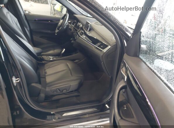WBXJG9C09L3L83796 2020 BMW X1 Black Սալոնի դիմացի տեսք