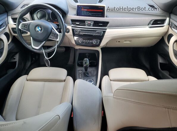 WBXYH9C02L5P60954 2020 BMW X2 Silver Widok deski rozdzielczej