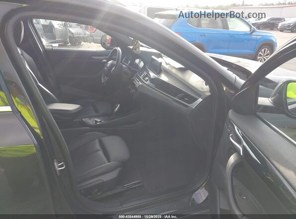 WBXYJ1C03L5P80426 2020 BMW X2 Black Սալոնի դիմացի տեսք