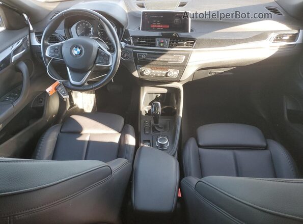 WBXYJ1C09N5U62586 2022 BMW X2 Black Widok zestawu wskaźników