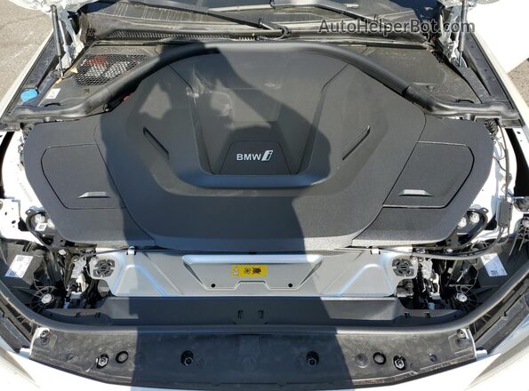 WBY23HD00SFU99390 2025 BMW I4 White Widok wnętrza z tyłu