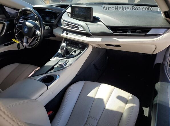 WBY2Z2C50GV675814 2016 BMW I8 Gray Dashboard view