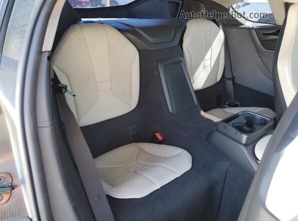 WBY2Z2C50GV675814 2016 BMW I8 Gray Rear seats view