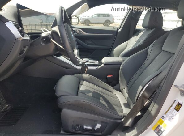 WBY43AW05RFR82705 2024 BMW I4 White Widok wnętrza z przodu