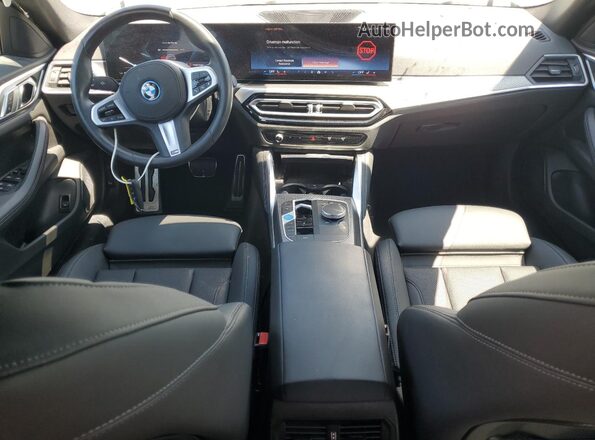 WBY43AW07RFR75786 2024 BMW I4 Blue Առջևի վահանակի տեսք