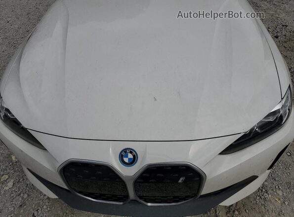 WBY43AW0XRFR52034 2024 BMW I4 White Սալոնի հետևի տեսք
