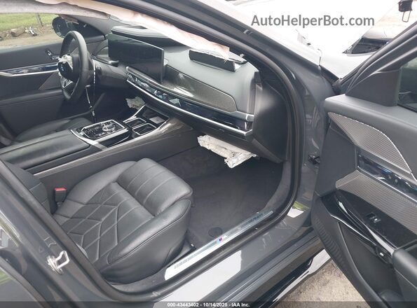 WBY43EJ05RCR10404 2024 BMW OTHER Gray Widok wnętrza z przodu