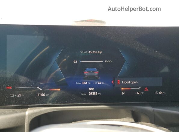 WBY43HD05SFU20563 2025 BMW I4 Gray Vista del cuadro de instrumentos